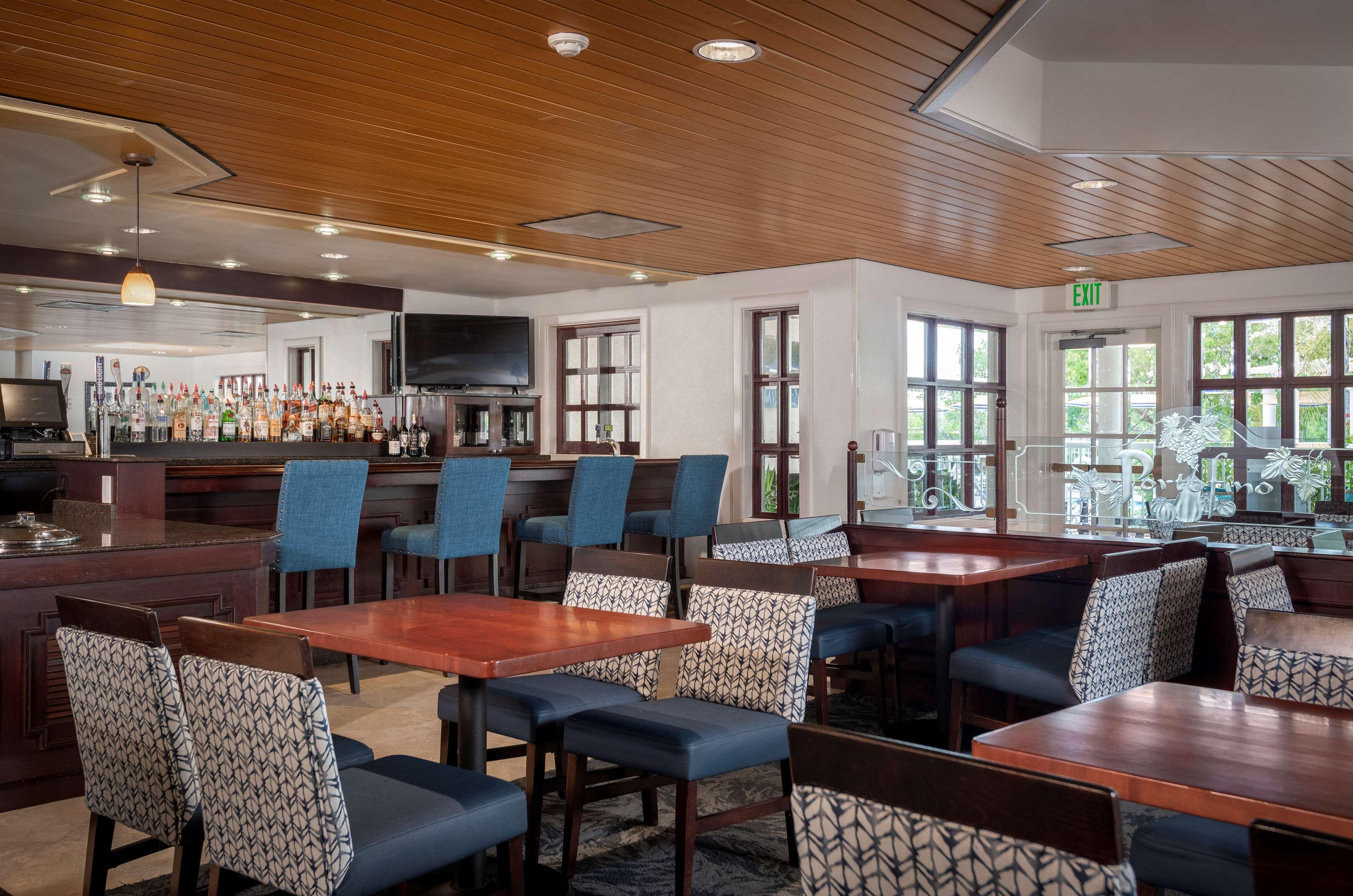 Doubletree Suites By Hilton Naples Naples Park Exterior photo