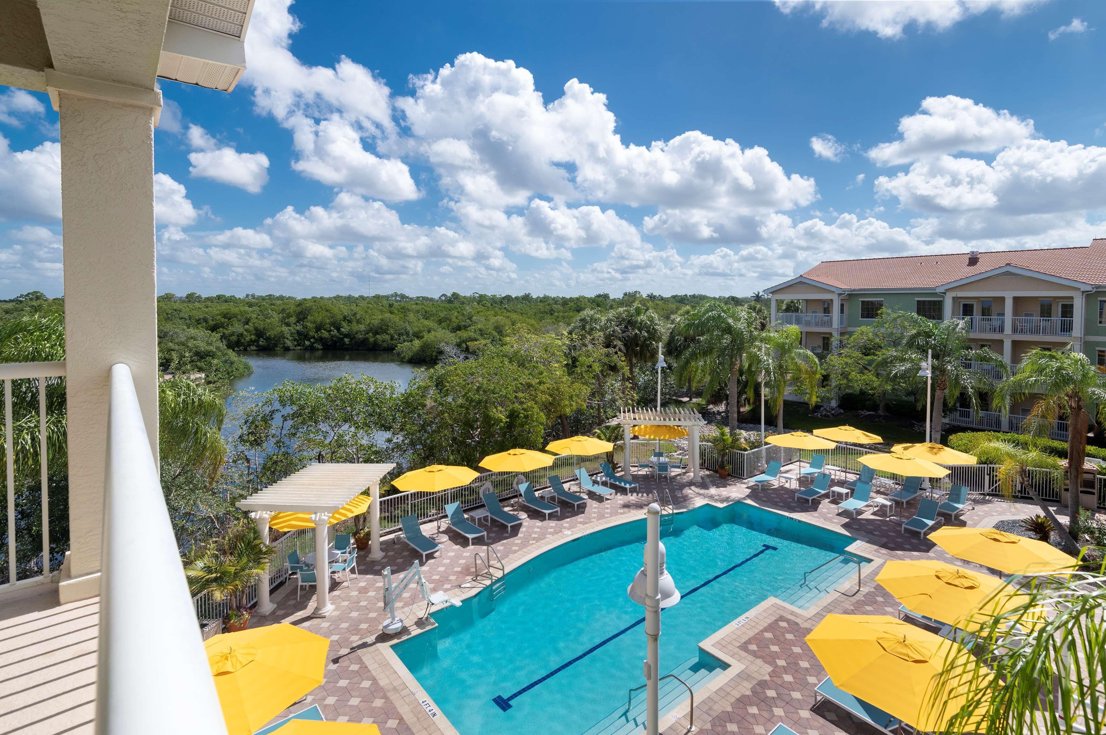 Doubletree Suites By Hilton Naples Naples Park Exterior photo