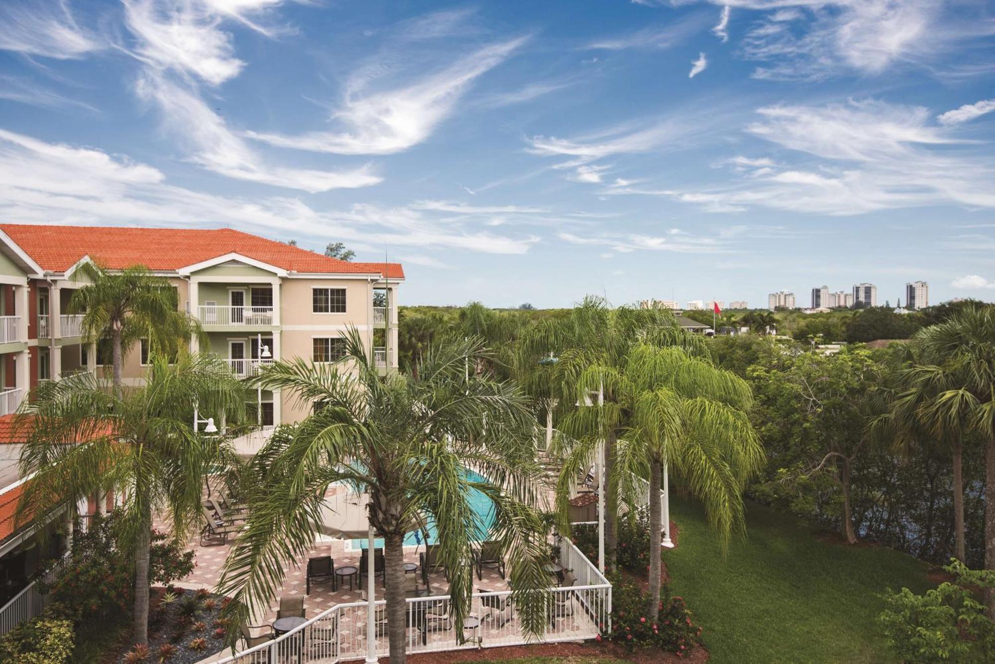 Doubletree Suites By Hilton Naples Naples Park Exterior photo