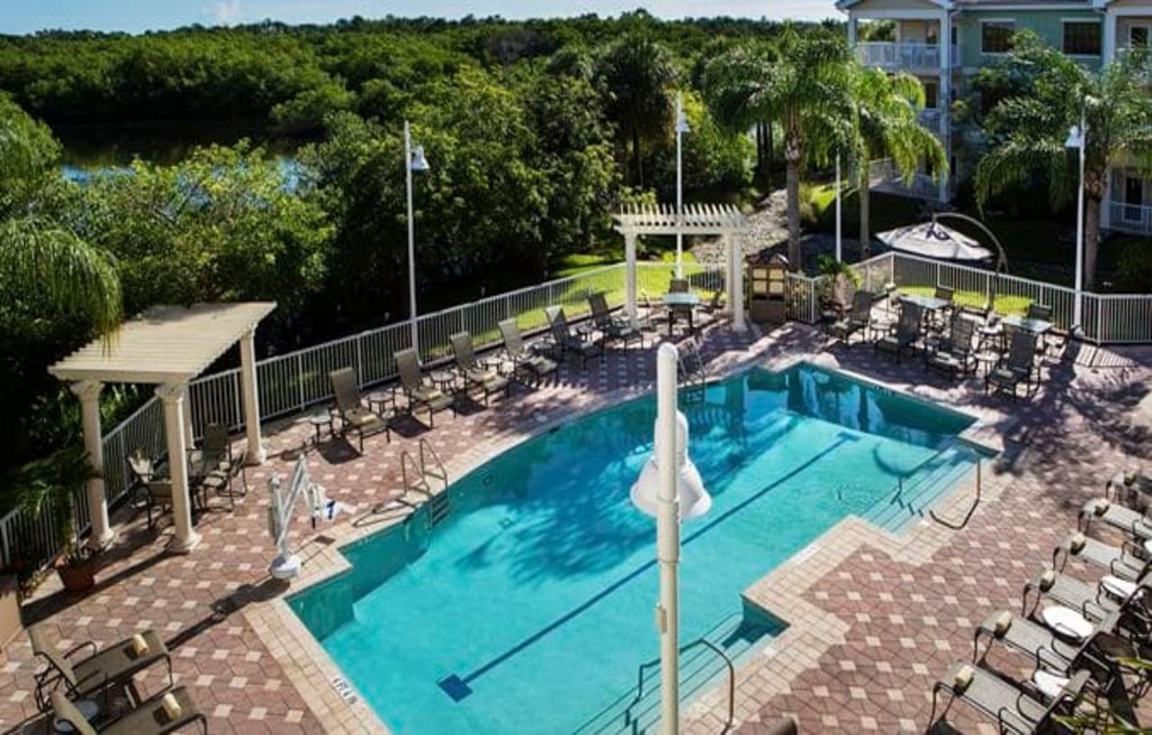 Doubletree Suites By Hilton Naples Naples Park Exterior photo
